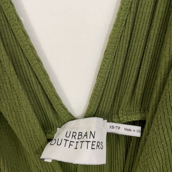 Army green knit romper - Picture 2 of 3